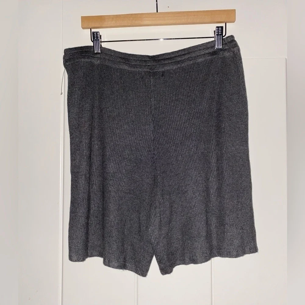 Guess Knit Drawstring Women L Gray Sweatshort   Casual Pull-On Stretchy NEW